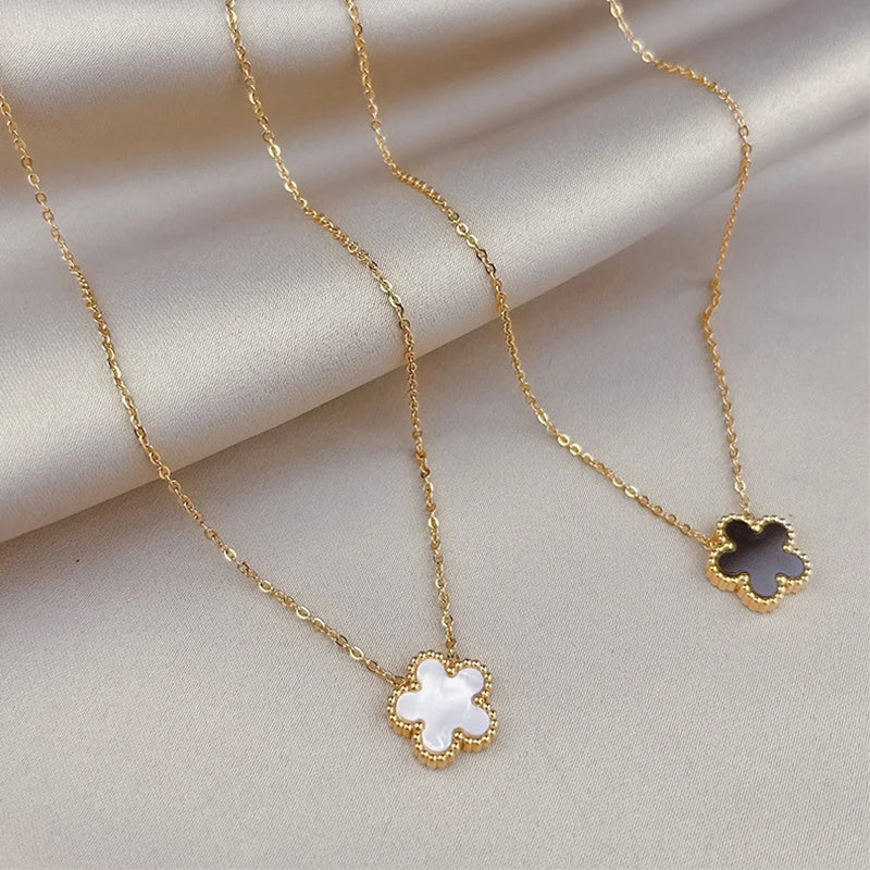 Fashion Stainless Steel Necklace Woman Five-leaf Flower Simple Clover Elegant Womens Necklaces Pendant Charm Jewelry Accessories