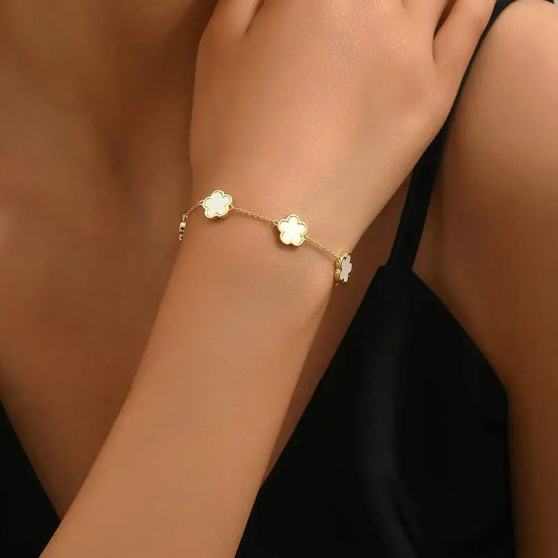 Elegant 5-Cavity Floral Gold-Plated Bracelet for Women - Versatile Geometric Hand Jewelry